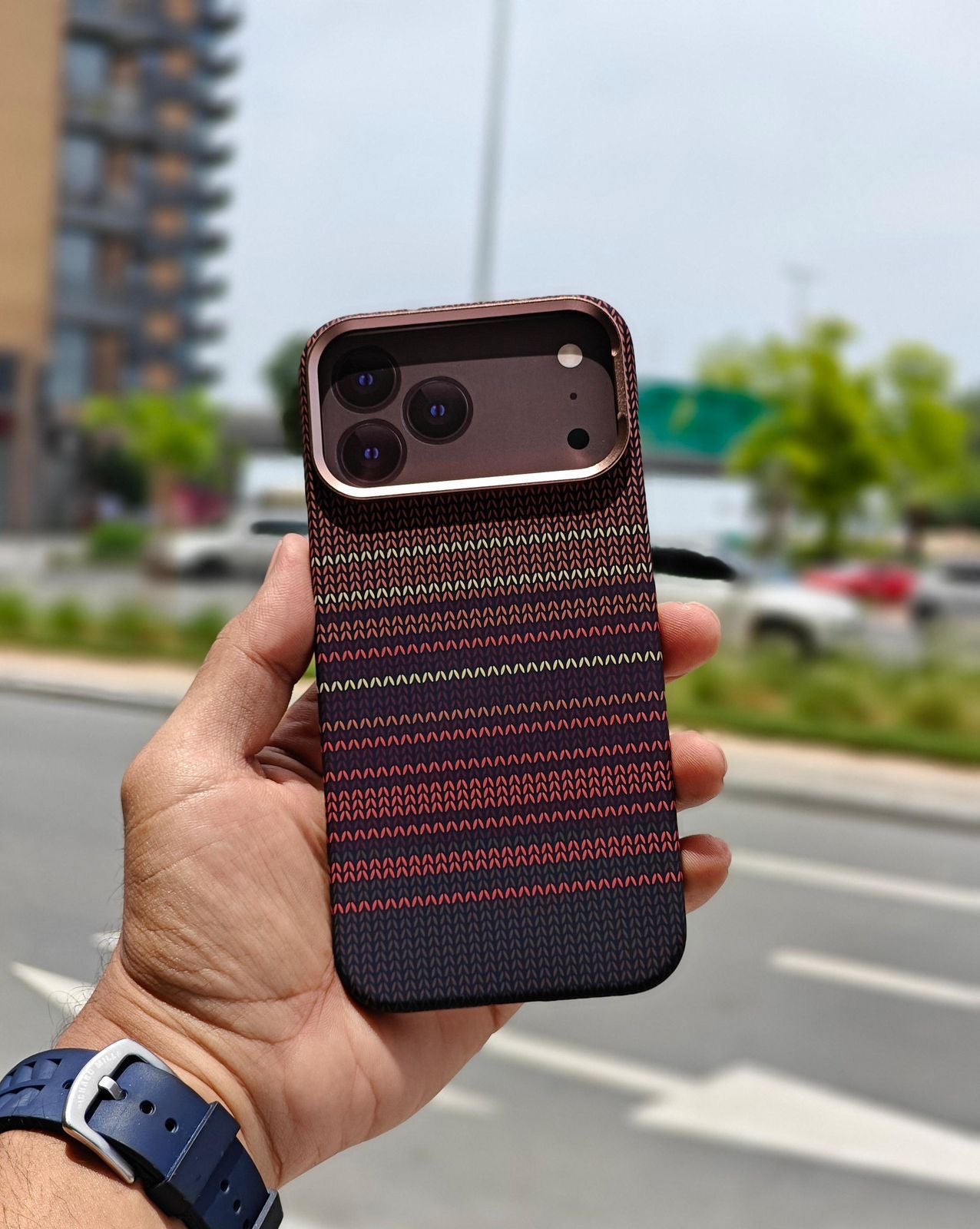 Ammar Accessories – Premium Carbon MagSafe Phone Case